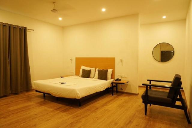 Treetops Inn Chennai Exterior foto