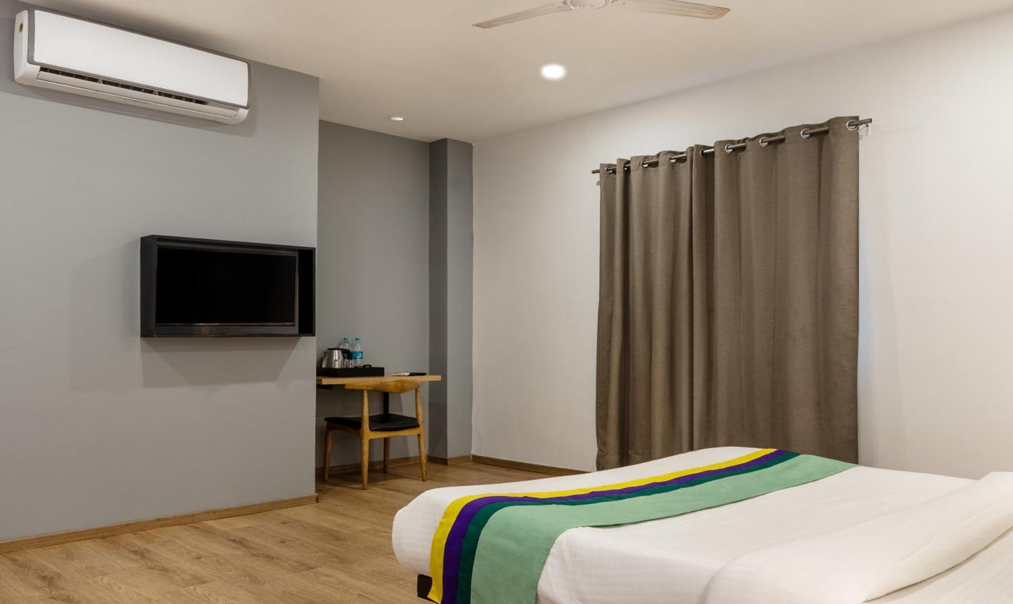 Treetops Inn Chennai Exterior foto